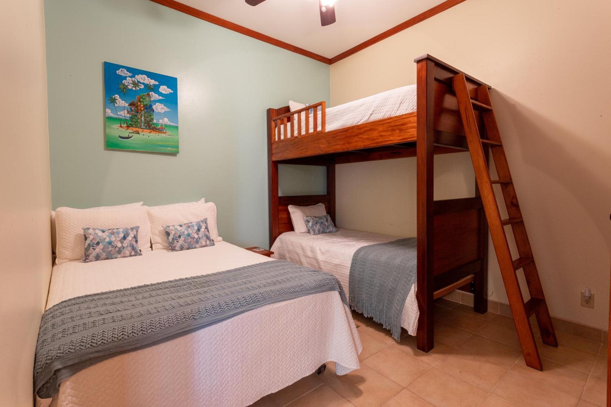 Tara Del Sol Resort Сан Педро Стая снимка